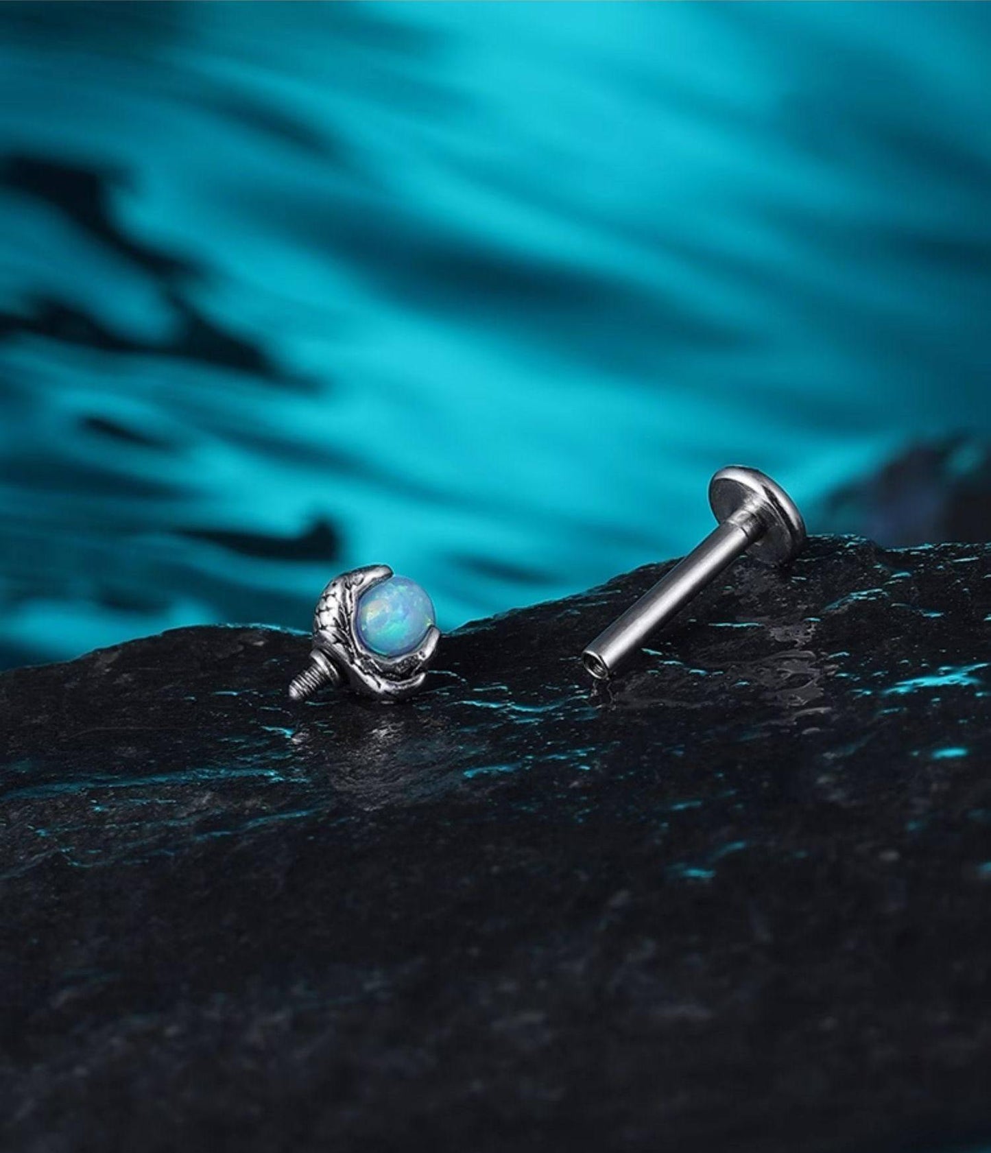 Dragon Claw Spiral Lip Stud