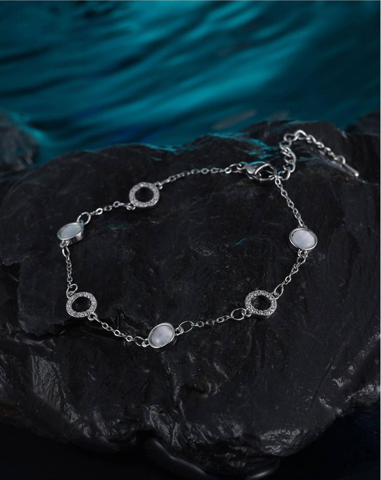 Silver Cat Eye Bracelet