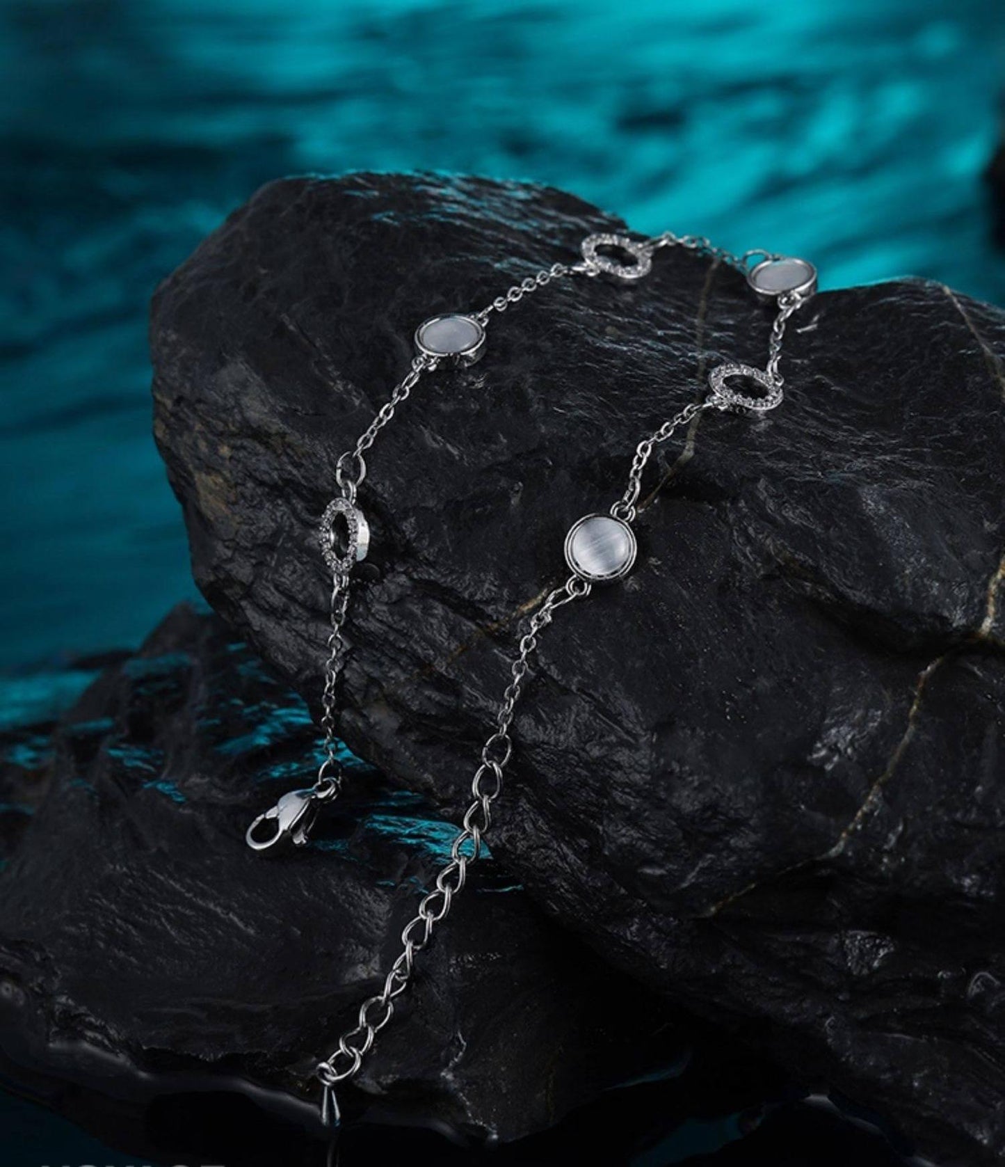 Silver Cat Eye Bracelet