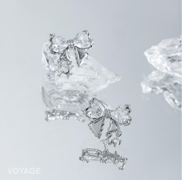 Shiny Bow Zircon Studs